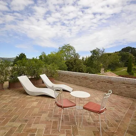 Sleeps 14 Pool Wifi Villa Montemaggiore al Metauro