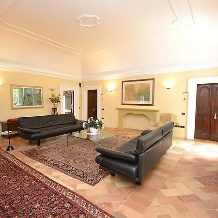Sleeps 14 Pool Wifi