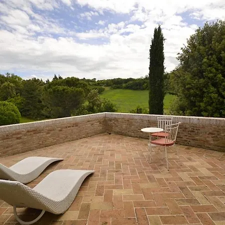 Sleeps 14 Pool Wifi * Montemaggiore al Metauro