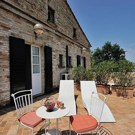 Villa Sleeps 14 Pool Wifi Montemaggiore al Metauro