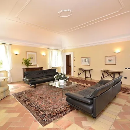 Sleeps 14 Pool Wifi Villa